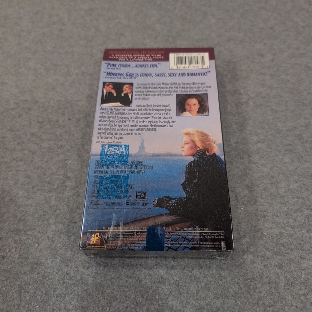 Working Girl VHS 1988 Harrison Ford Melanie Griffith Factory Sealed New - Picture 2 of 3